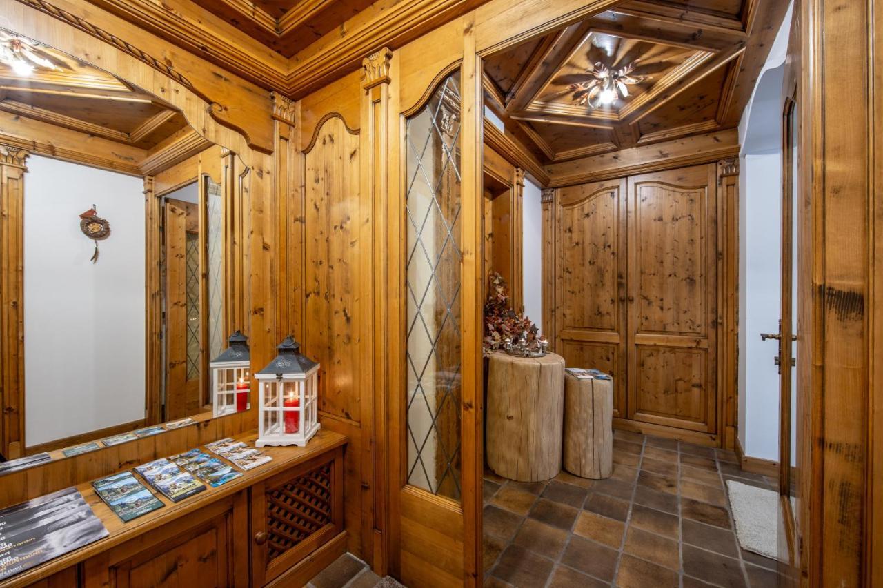 Chalet Mountain Plaza - Apt Greenvalley Pinzolo Eksteriør billede